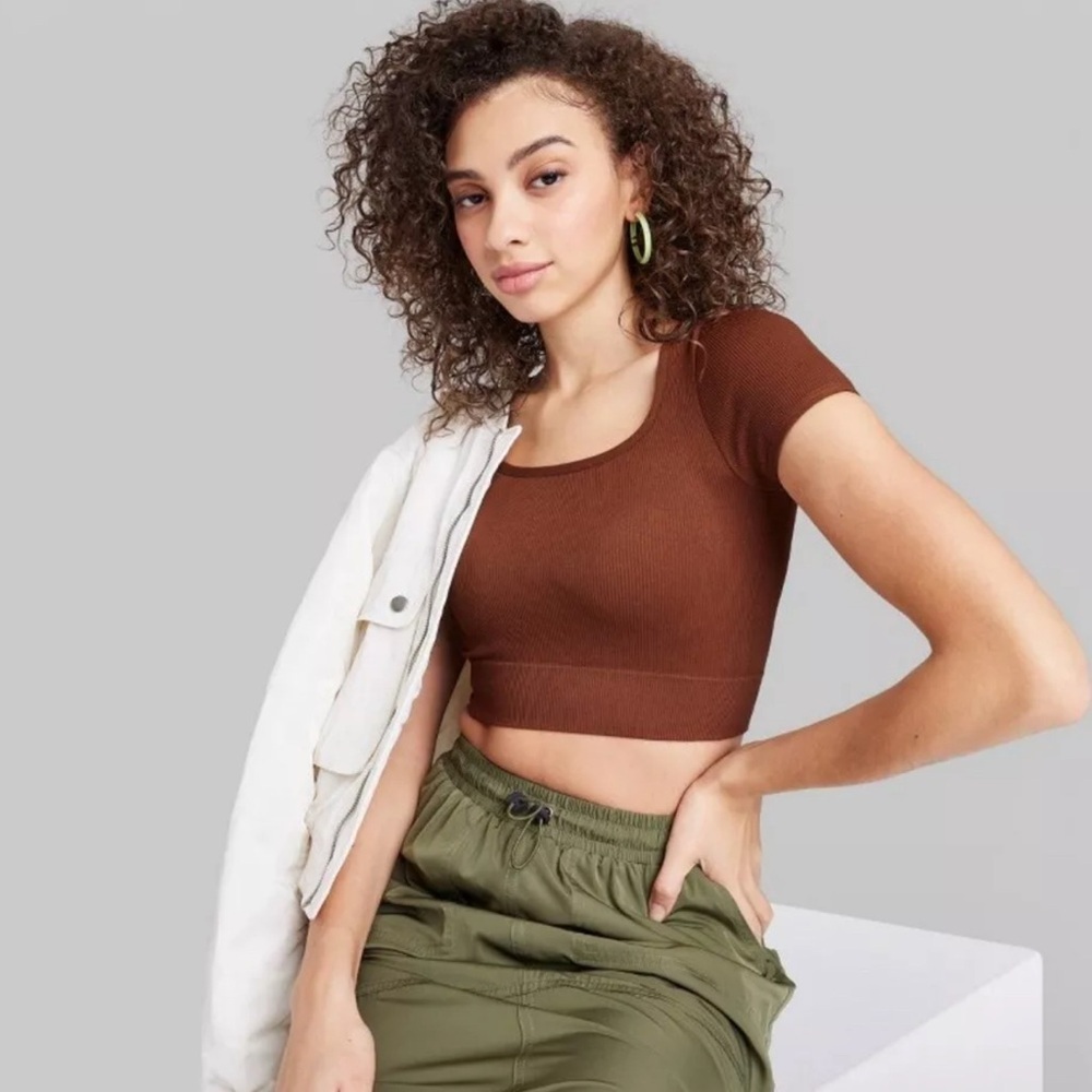 Wild Fable Seamless Robbed Crop NWT